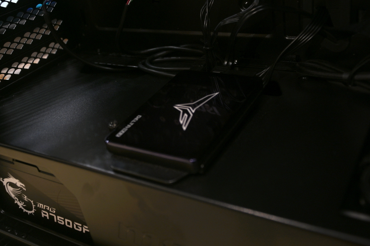 微星宙斯盾z5,宙斯盾z5加机械硬盘