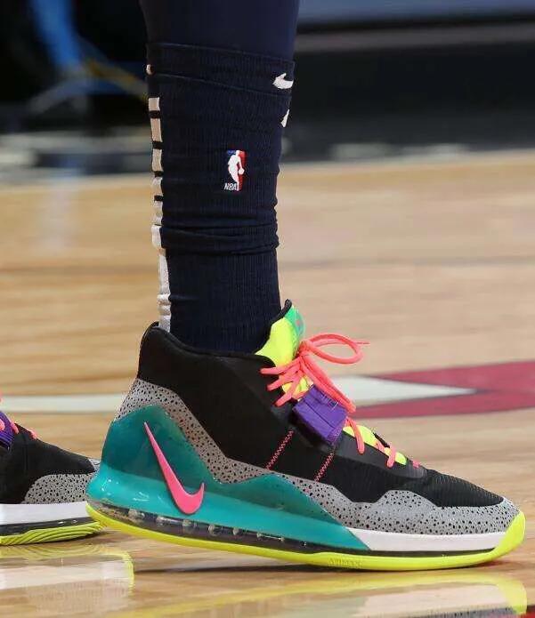 实战球鞋买啥,实战球鞋推荐耐克跑鞋