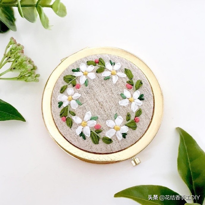 丝带绣教程简单的花,丝带绣教程用裱框吗