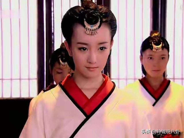 有哪些明星过度整容惨不忍睹,整容失败女明星今昔对比