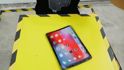 2022ipadpro摔落测试,苹果ipadpro2020抗弯折测试