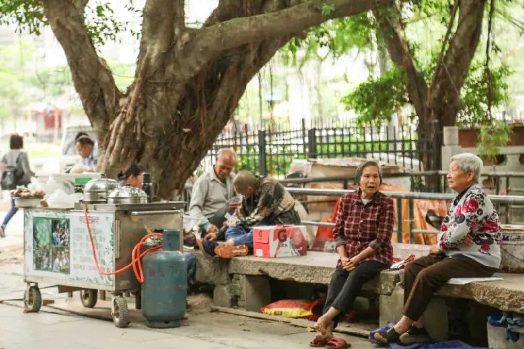 粤语中的“AAB”叠词，你认识哪一些？