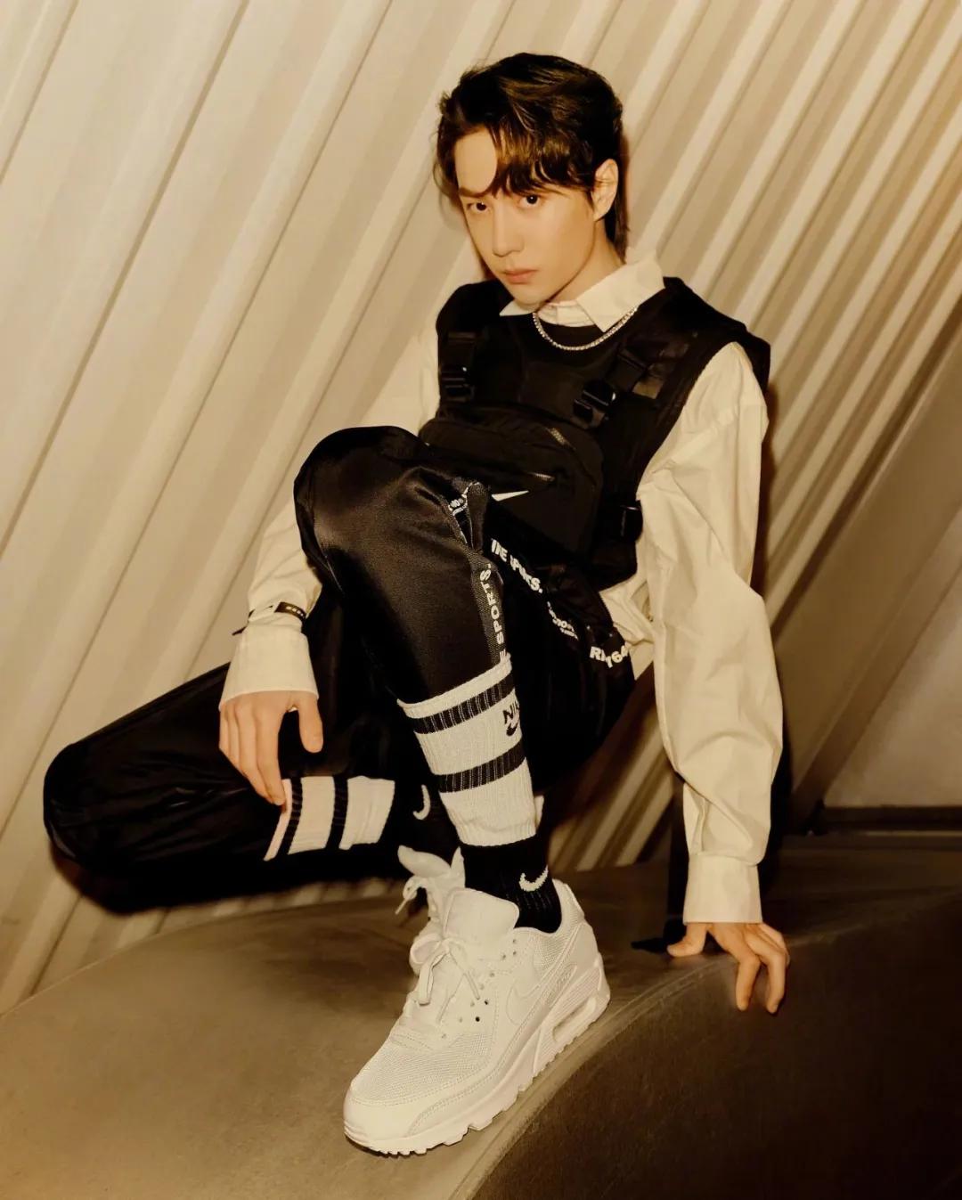 nike好看且好穿女,nike好看又不贵的单品衣服