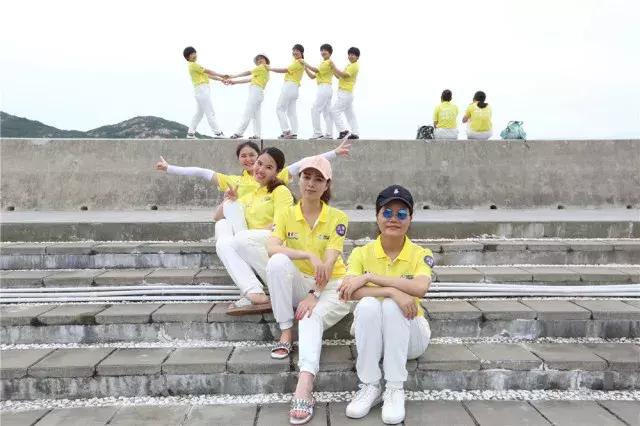 巨邦快乐集结号丨看见了,其中一艘游艇上,是我们的船长大舅哥