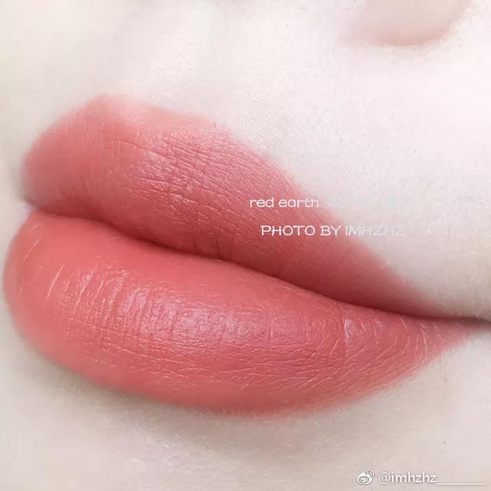 快买了这只口红来人间水蜜桃学院报道!