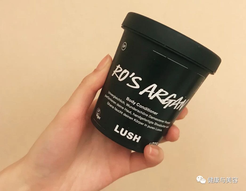 乔欣素颜直播用的哪款粉底液 (乔欣现实版粉底液)