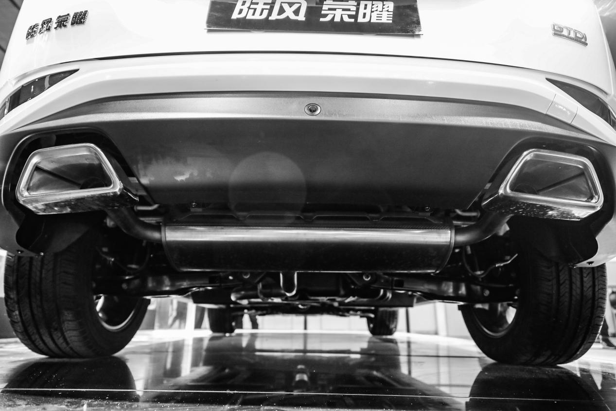 油耗低的越野车六万以下,油耗低性价比高安全性能好空间大