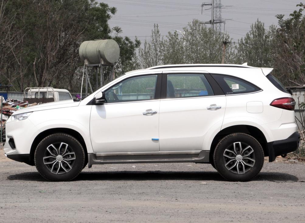 柴油suv哪一款稳定性最好,suv好还是轿车适合家用