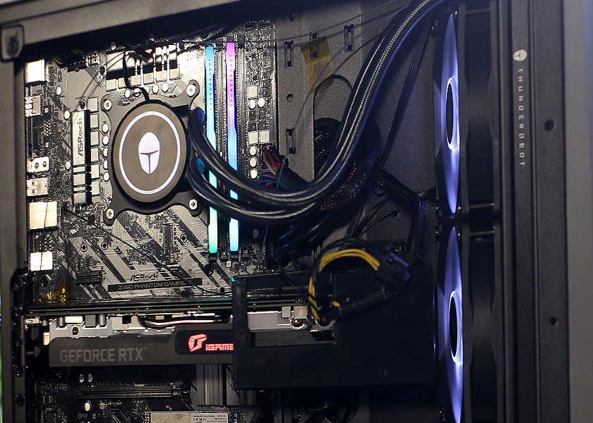 灯光酷炫实力不俗，雷神记忆魔人RGB内存