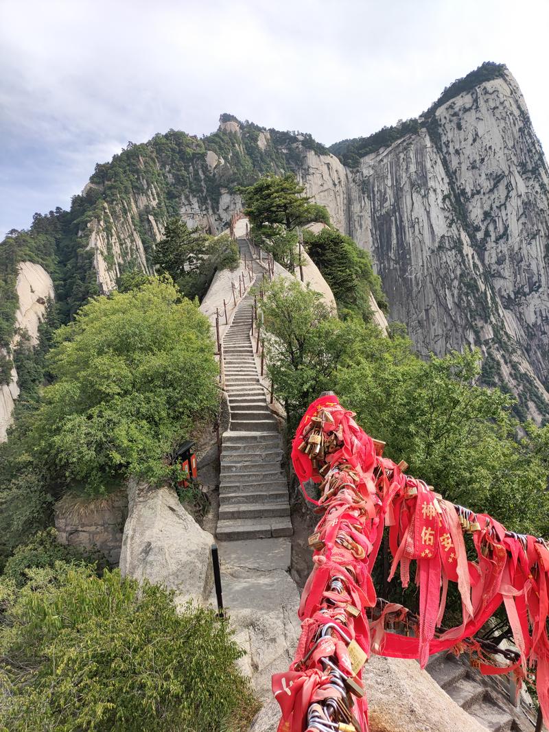 华山派的轻功一定被低估了——华山一日游有感