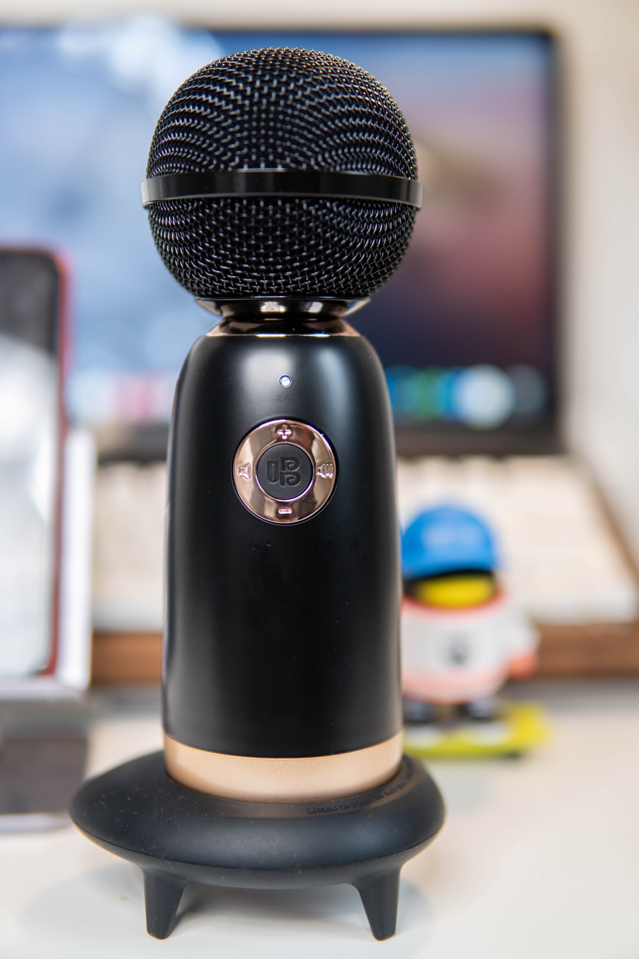 宅家也是K歌之王，唱吧精灵麦克风Q3，你的百万调音师