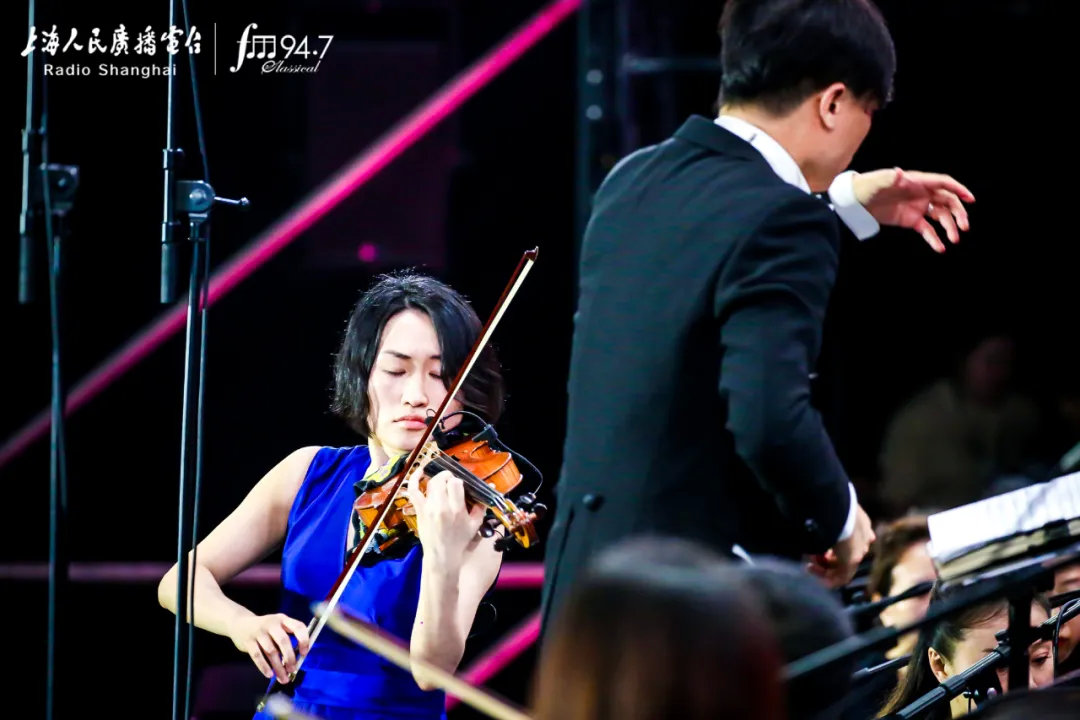 艺术赋能品质生活，提振城市消费信心。经典947辰山草地广播音乐节温暖收官