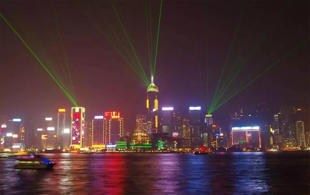 像彩色水果糖一样的香港，让人心动