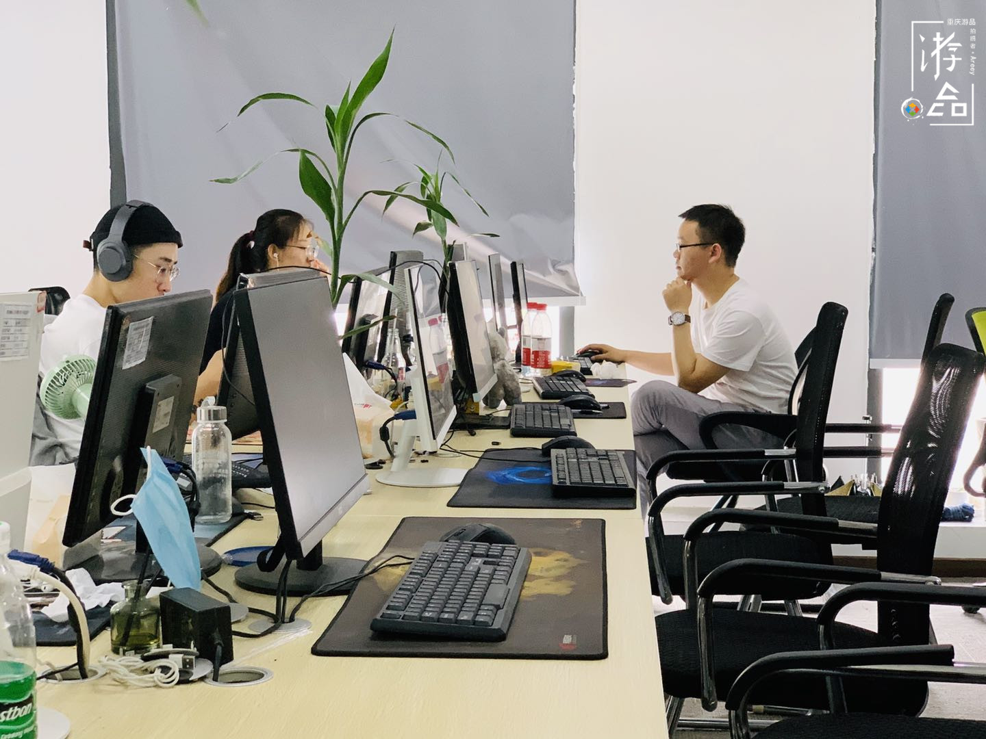 游品龙门阵：重庆平均工资出炉，铜梁站开建，来福士观景台开放