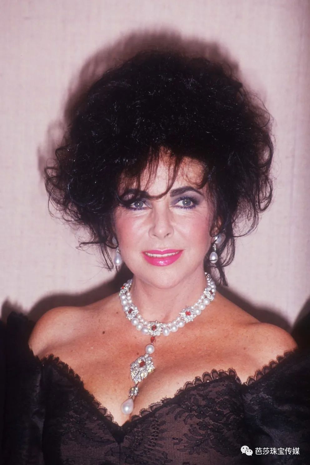 《三十而已》中卖了百万的珠宝真的是高订吗？看看真正的高订珠宝什么样