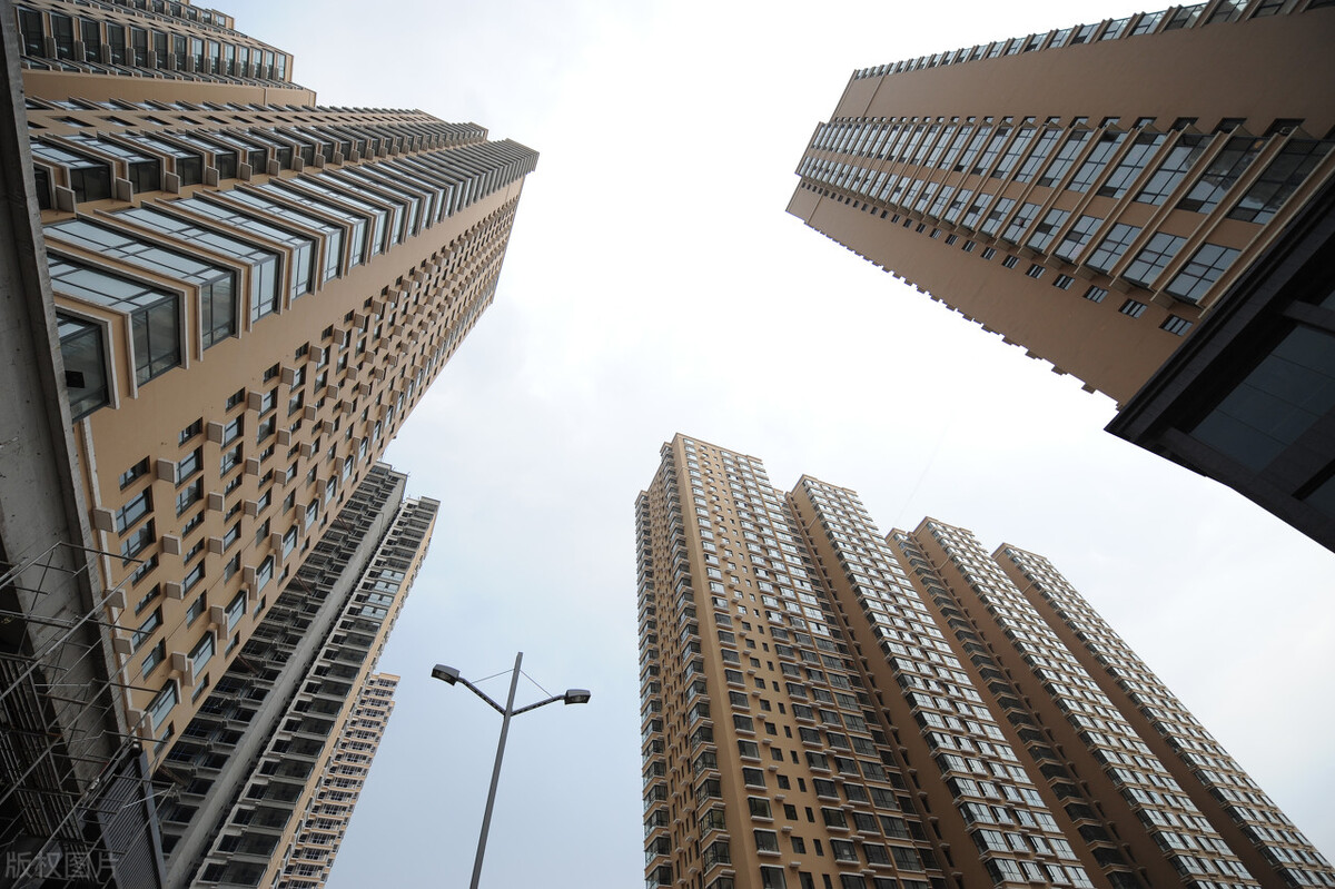 西安回迁房几年能办房产证,买回迁房不能办房产证