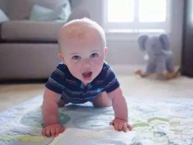 小孩弯曲腿到什么位置长高个,孩子腿部出现青筋