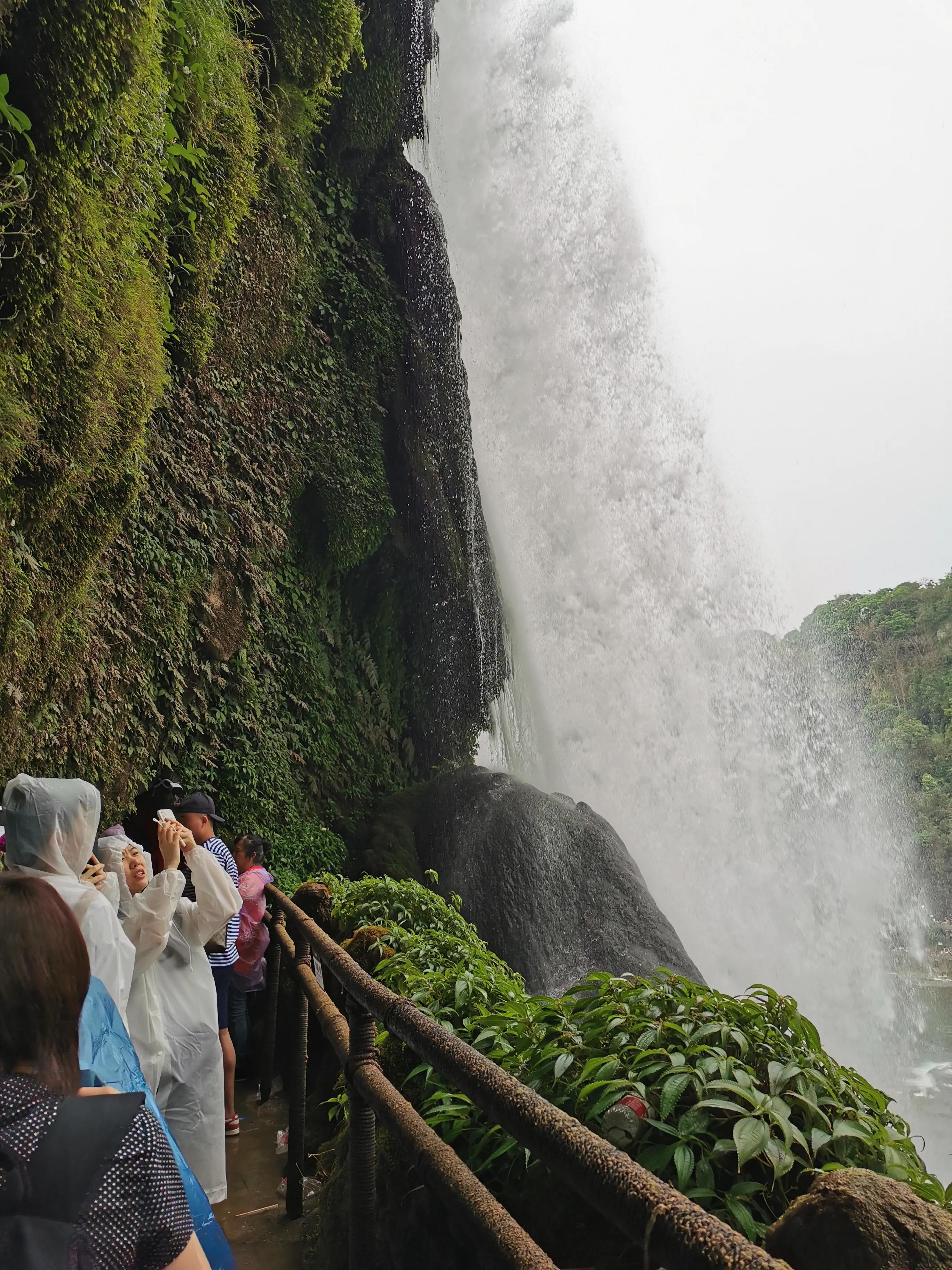 贵阳去黄果树瀑布的旅行团,贵州黄果树两日游行程