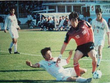 孙兴慜誓主场全力击败国足,里皮世界杯赢韩国孙兴慜