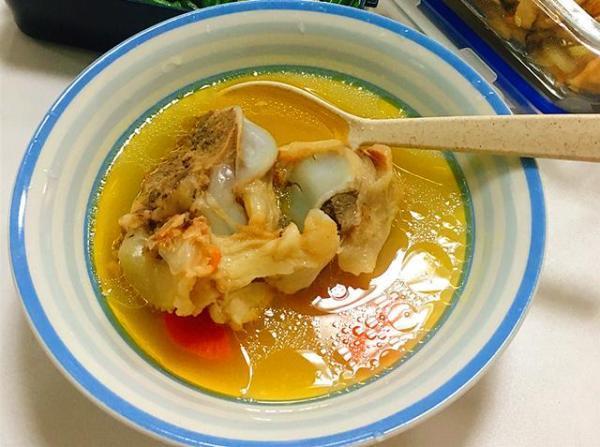 给肉焯水为什么要撇沫,给肉焯水必须放料酒吗