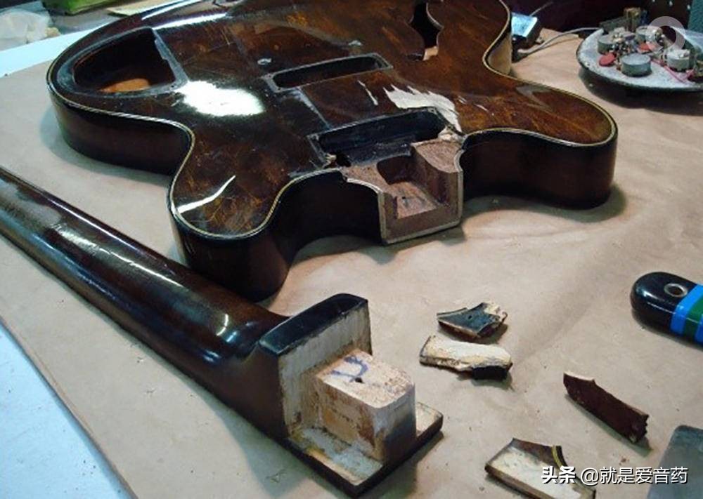 吉他有几种玩法,吉他的几种玩法