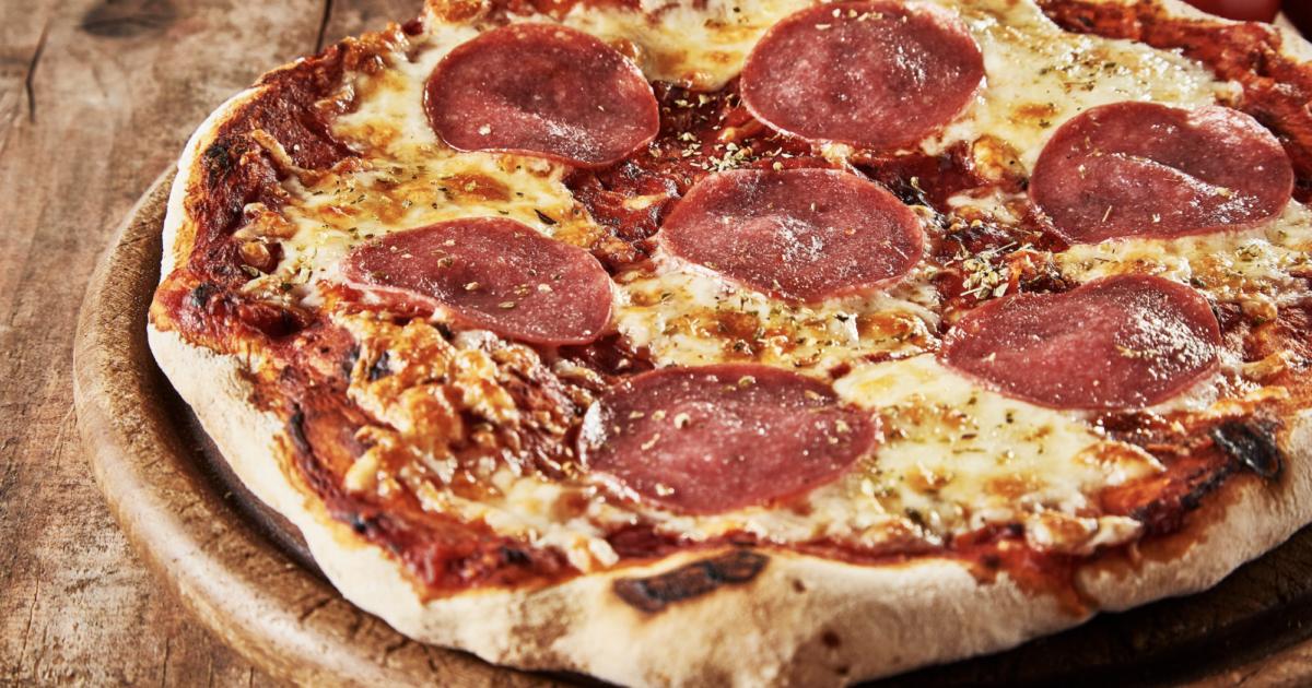 德国披萨薄饼,德国食堂披萨