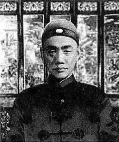 翡翠大王价值千万,翡翠大王赌石神话