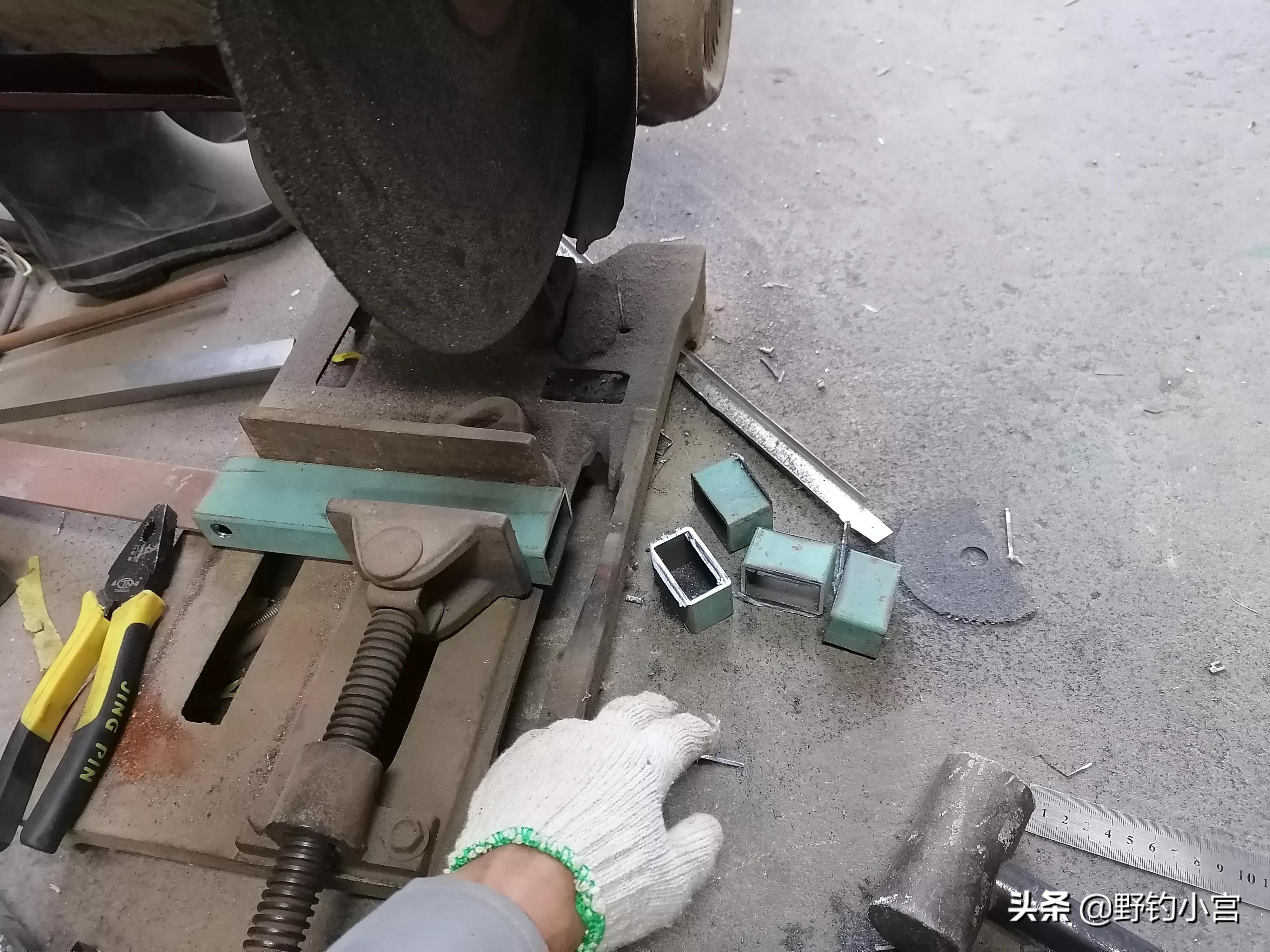 钓友自己设计的钓箱,别人自己制作钓鱼钓箱