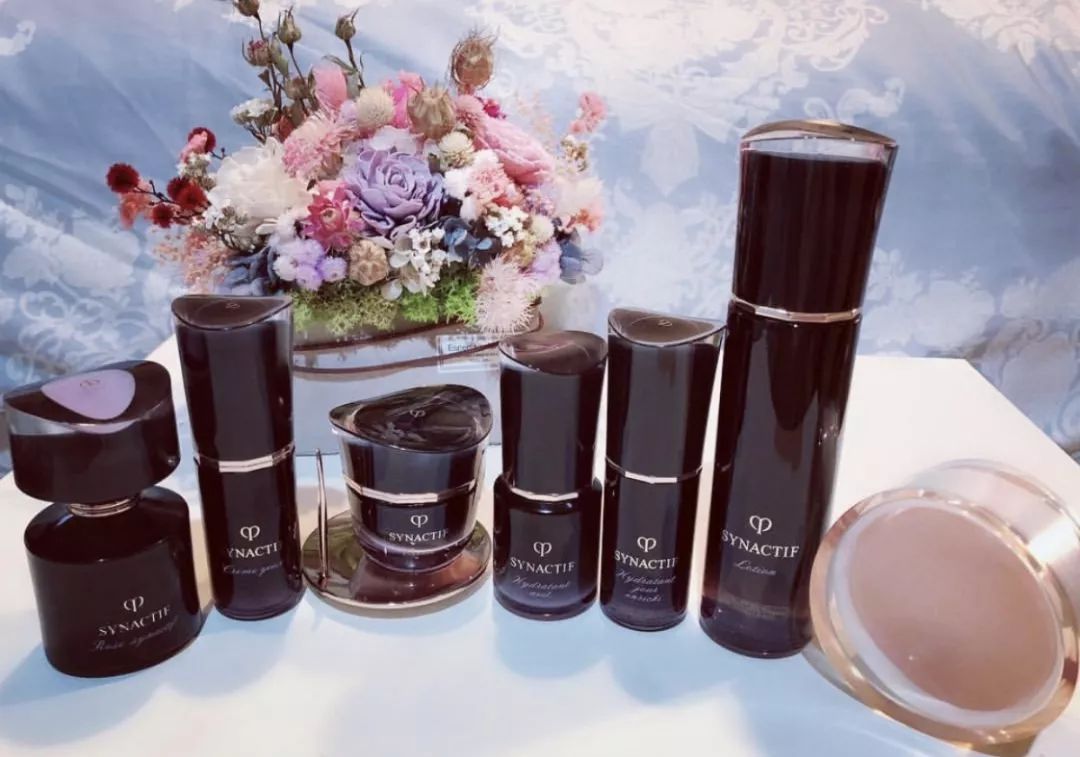 几十块钱真正好用的面霜,差不多一千多块钱的面霜有哪些