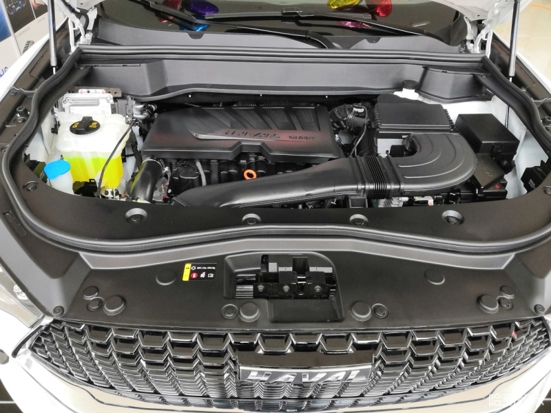 试驾H6国潮款超豪华,哈弗最新款f7试驾视频