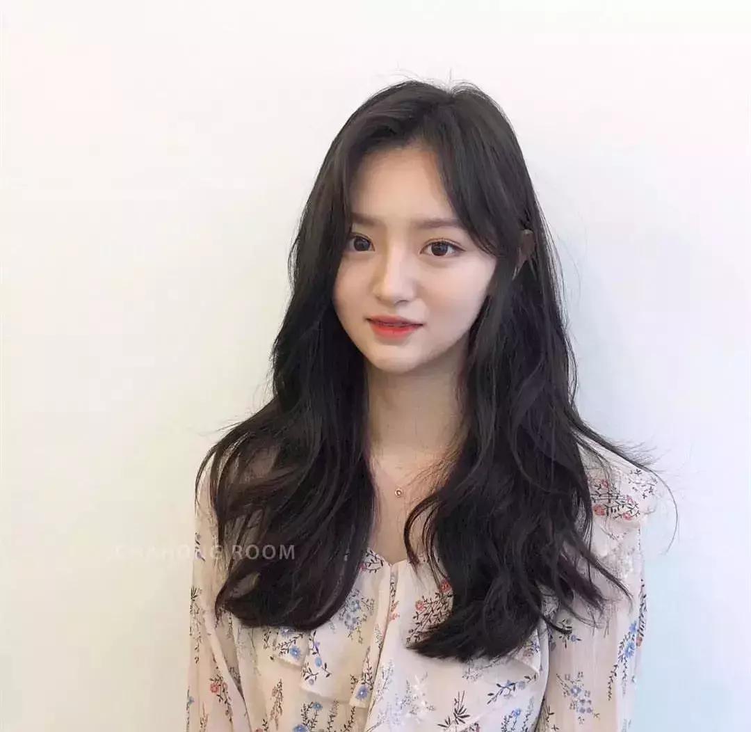 适合大脸的短发发型女最新,大脸妹子最适合的四款发型