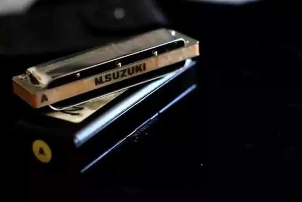 新手学口琴入门教学视频,新手学哪种口琴