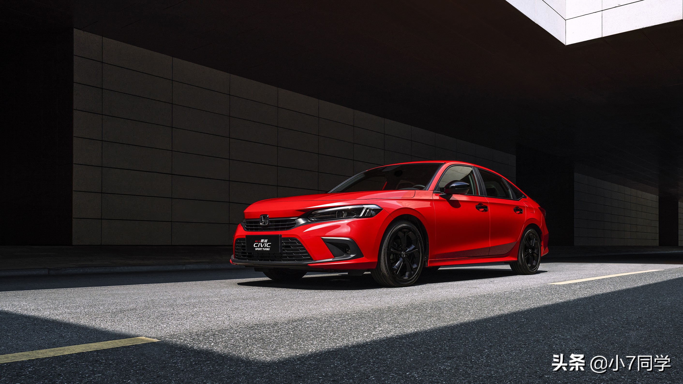 2019款本田思域终于现身颜值更高,本田全新第十一代思域价格