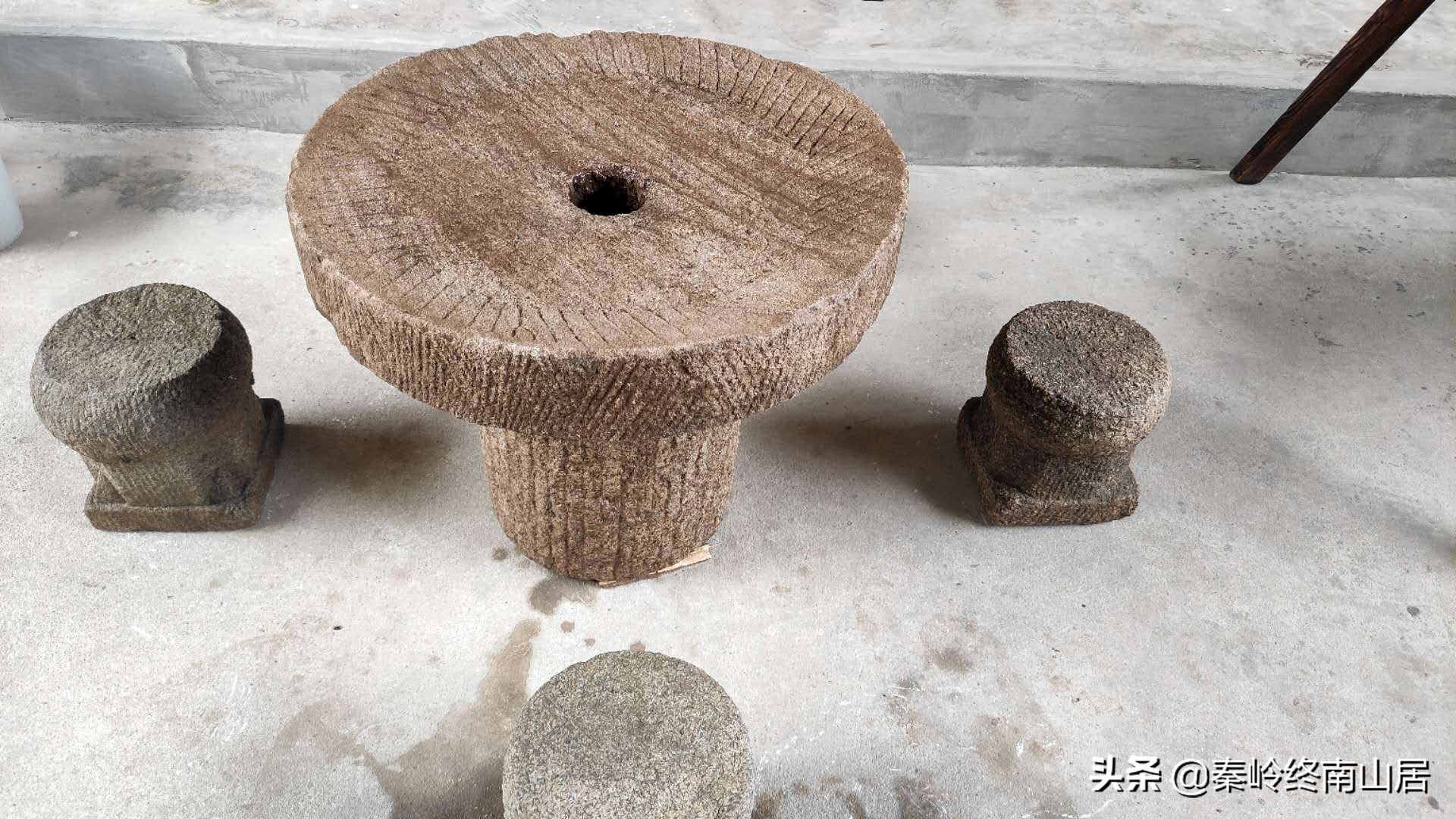 去秦岭库峪游玩，淘了几个老磨盘和石碾子，摆在院子里喝茶怎么样