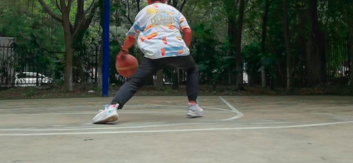 国产性价比球鞋,和先驱7一样的国产球鞋