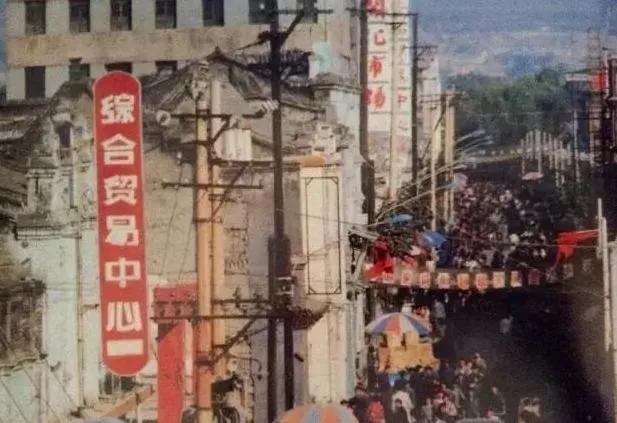 太原来钟楼街感受传统和潮流共振,一个太原钟楼街为何如此吸引众人