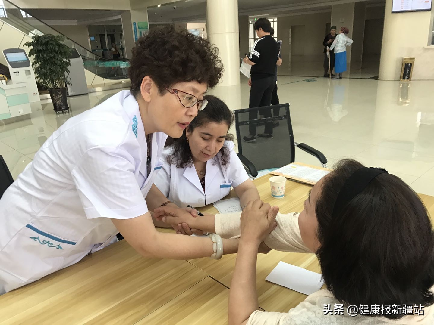 新疆自治区人民医院武丽君,2021年最美科技工作者完整视频