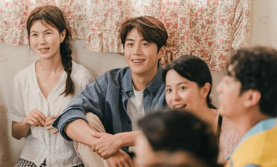 林允儿又一新作官宣，搭档韩国顶流金宣虎，真正的“爆款剧”预定