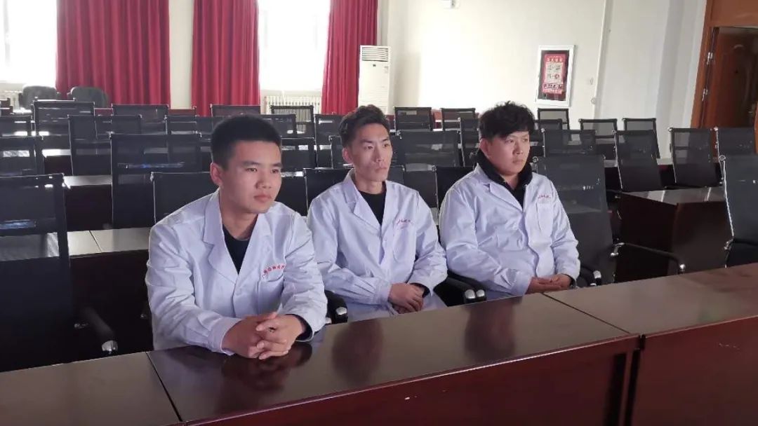 如何预防产后乳腺炎,产后疾病预防与护理