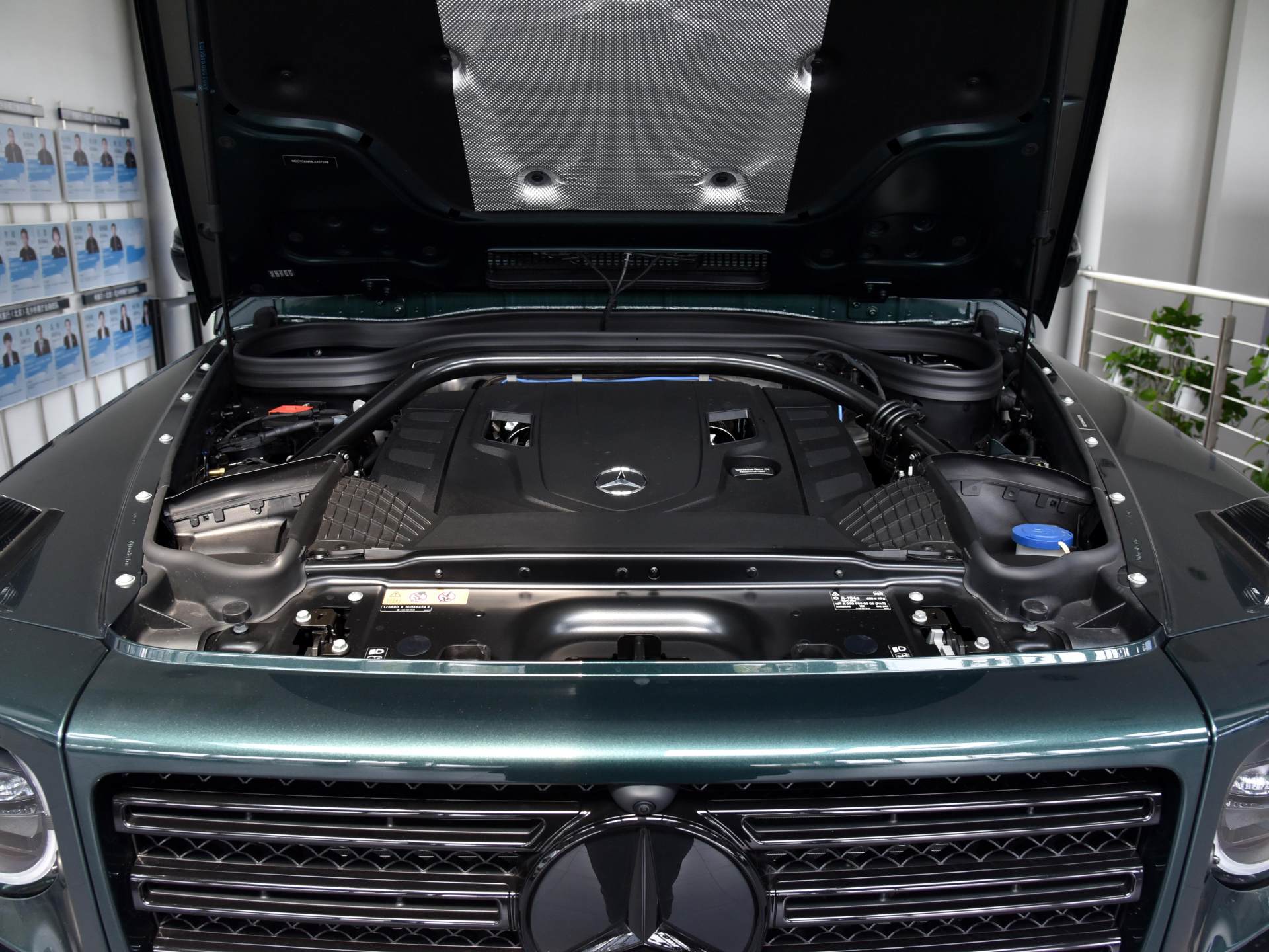 为什么会有那么多人喜欢奔驰大g,能驰骋沙场的轿车