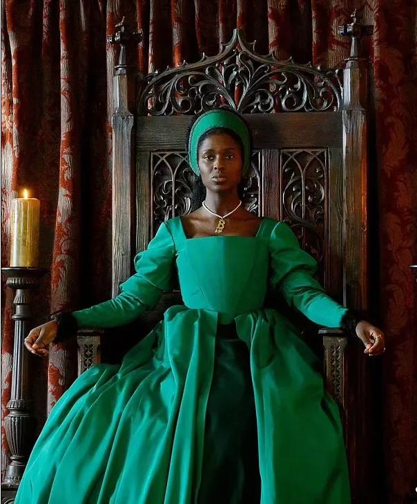 黑人扮演伊丽莎白一世母亲，吻戏船戏不断，你会看这英剧吗？