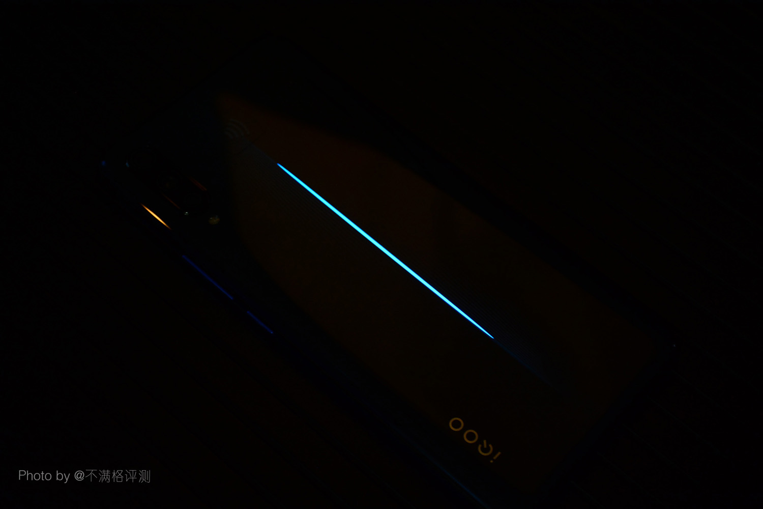 vivoiqoo8provsmate30pro,不吹不黑手机体验