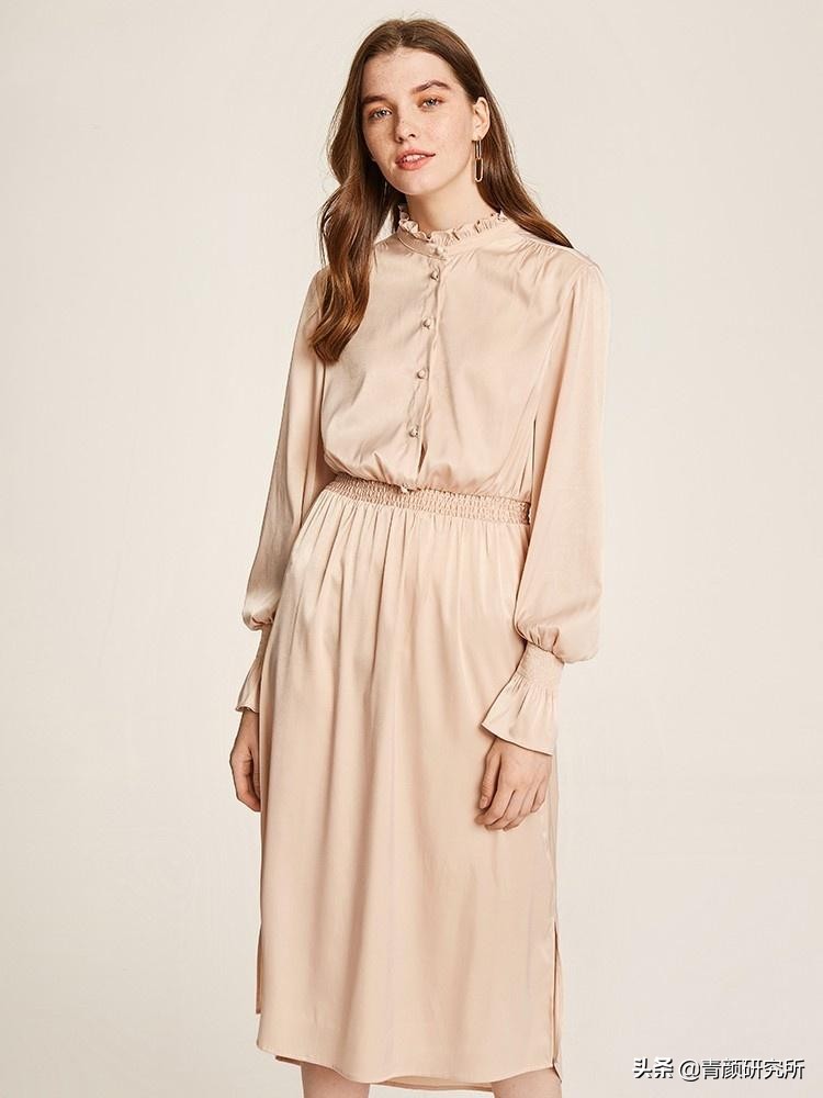 高腰梨形裙杨幂,镂空花朵裙杨幂穿搭