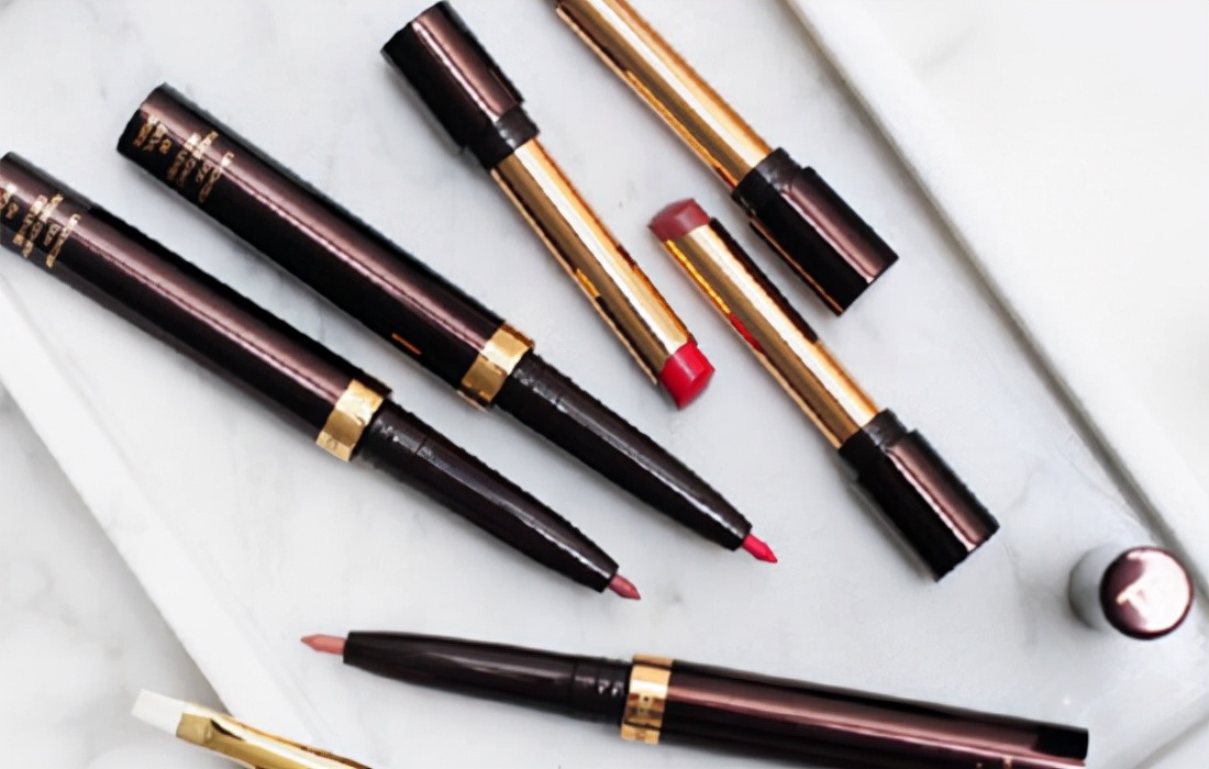 什么口红最好用不掉色又好看,口红哪一款的最好用而且不掉色