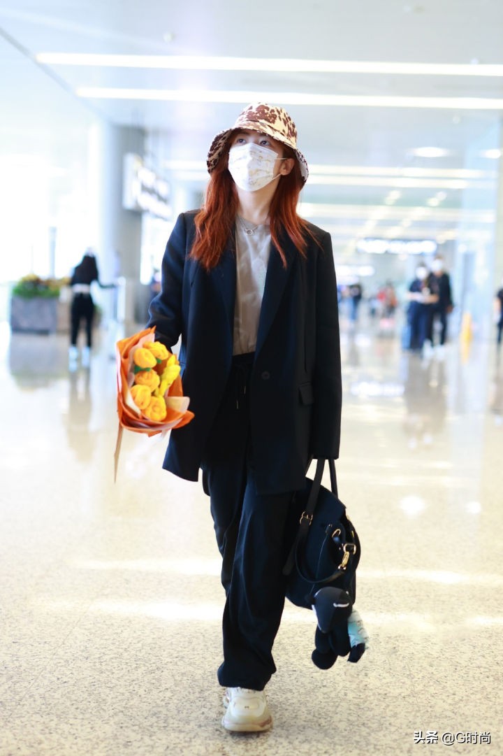 秋冬洋气帽子渔夫帽减龄,米白色渔夫帽女款秋冬显脸小