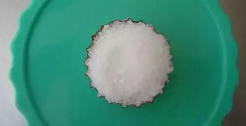 盐吃多了四五个小时后怎么补救,盐吃多了会出现这7个症状