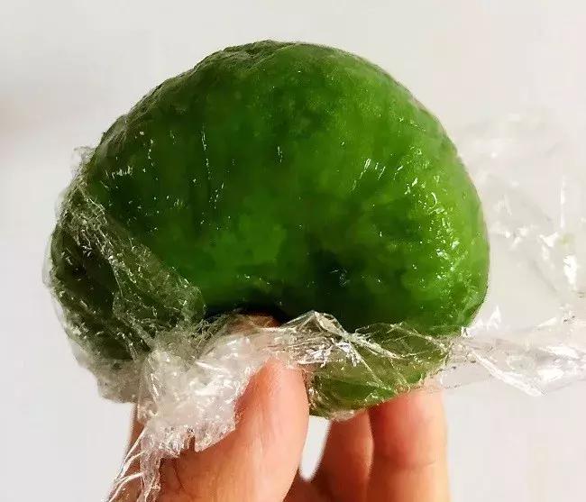 这些味道是青团的耻辱：爆珠流沙、酸菜鱼、笋干菜肉…