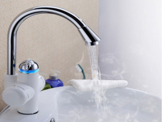 即热式水龙头和小厨宝哪个更好,小厨宝与即热式水龙头哪个好