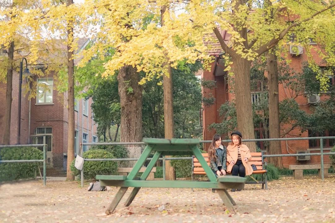 一入秋苏州成姑苏,秋色一入秋苏州就成了姑苏