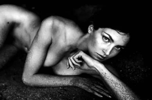 情色恰到好处,这才叫人体艺术